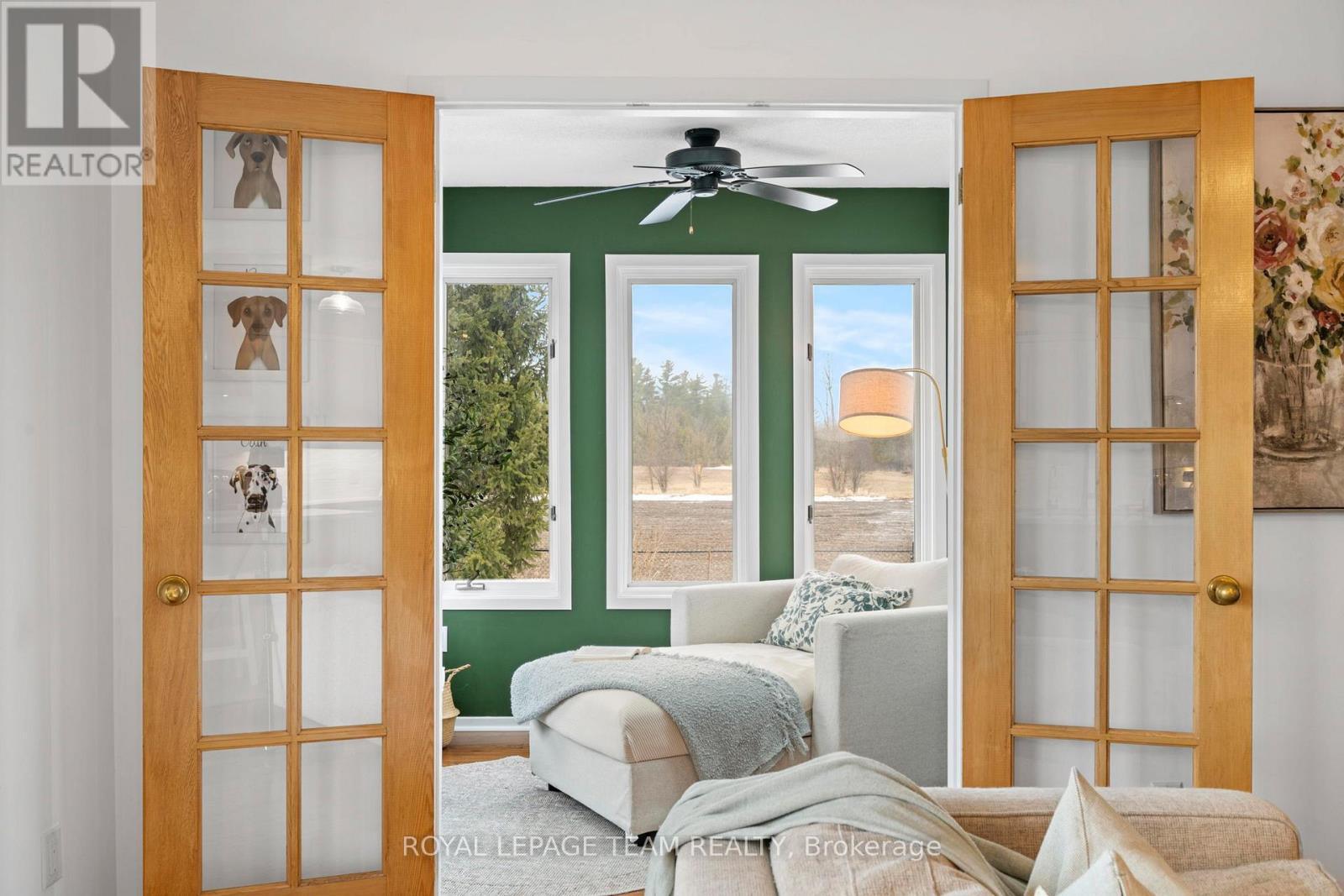 












2090 OLD BIRCH ROAD

,
Ottawa,




Ontario
K0A1X0

