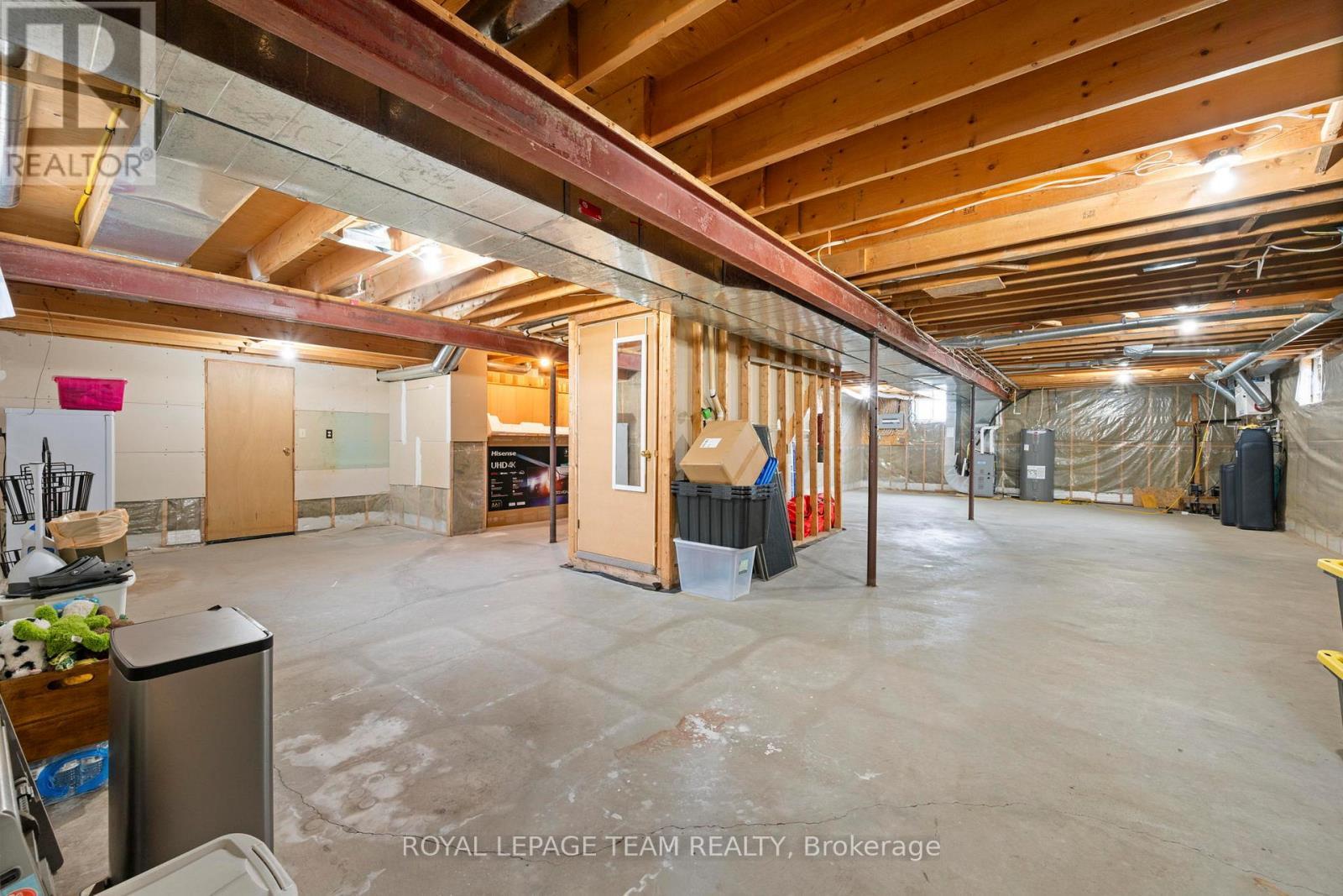 












2090 OLD BIRCH ROAD

,
Ottawa,




Ontario
K0A1X0

