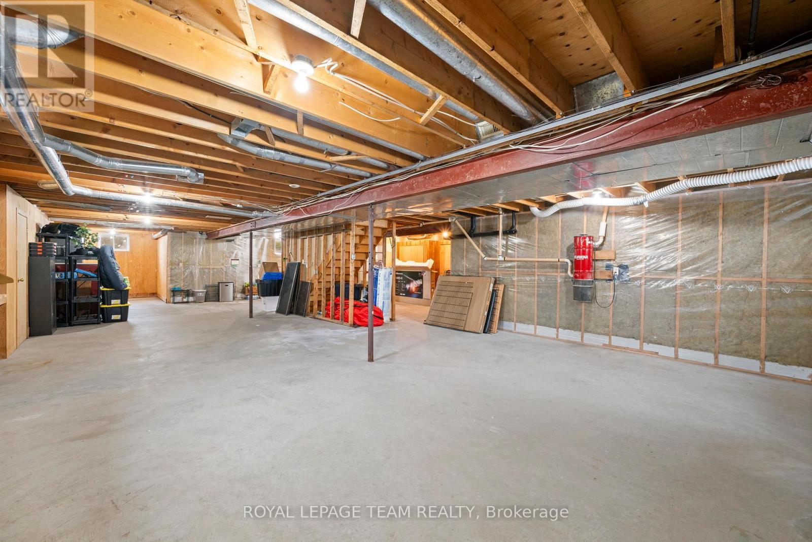 












2090 OLD BIRCH ROAD

,
Ottawa,




Ontario
K0A1X0

