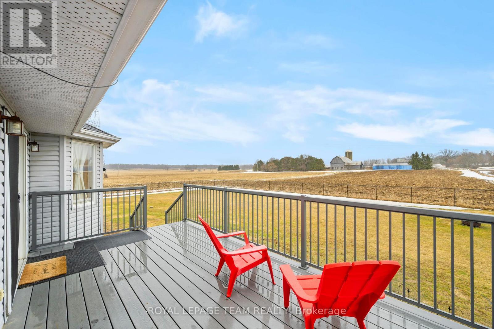 












2090 OLD BIRCH ROAD

,
Ottawa,




Ontario
K0A1X0

