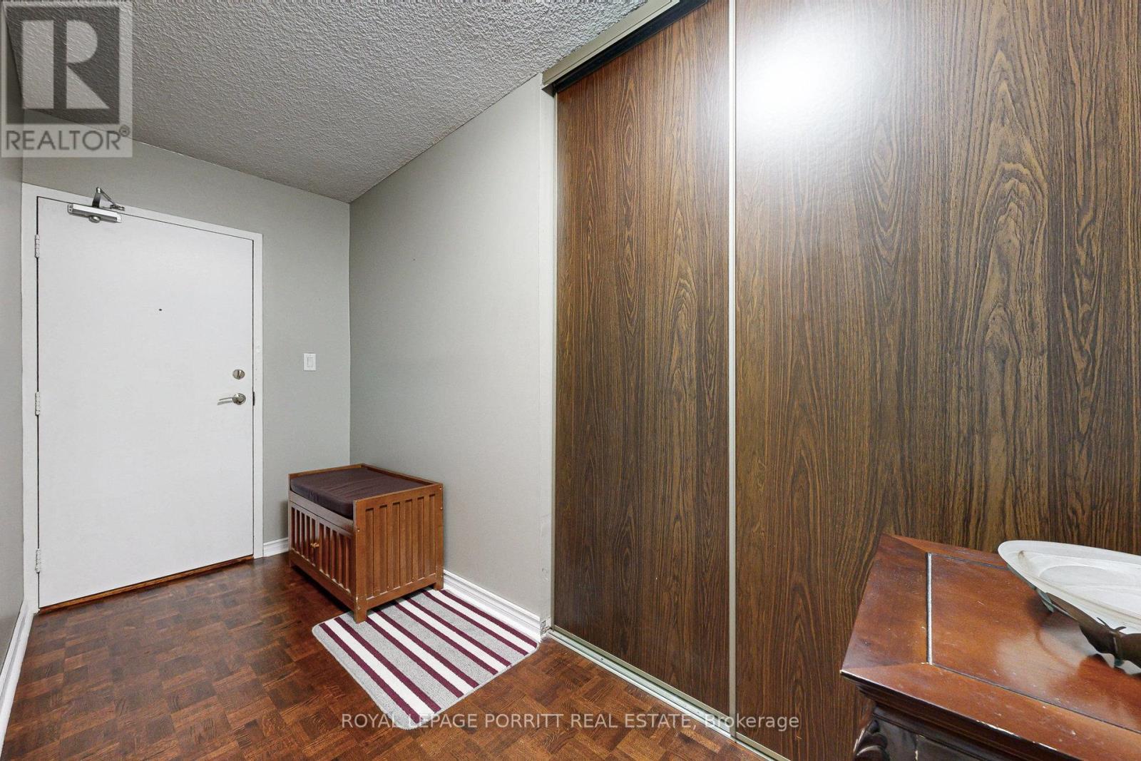 












201 - 1535 LAKESHORE ROAD E

,
Mississauga,




Ontario
L5E3E2

