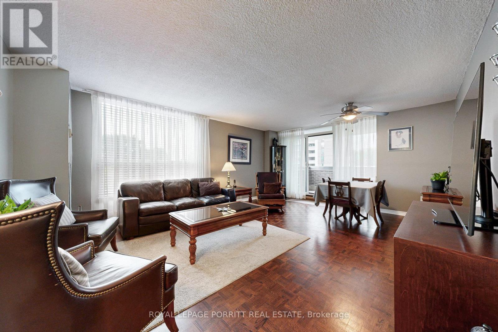 












201 - 1535 LAKESHORE ROAD E

,
Mississauga,




Ontario
L5E3E2

