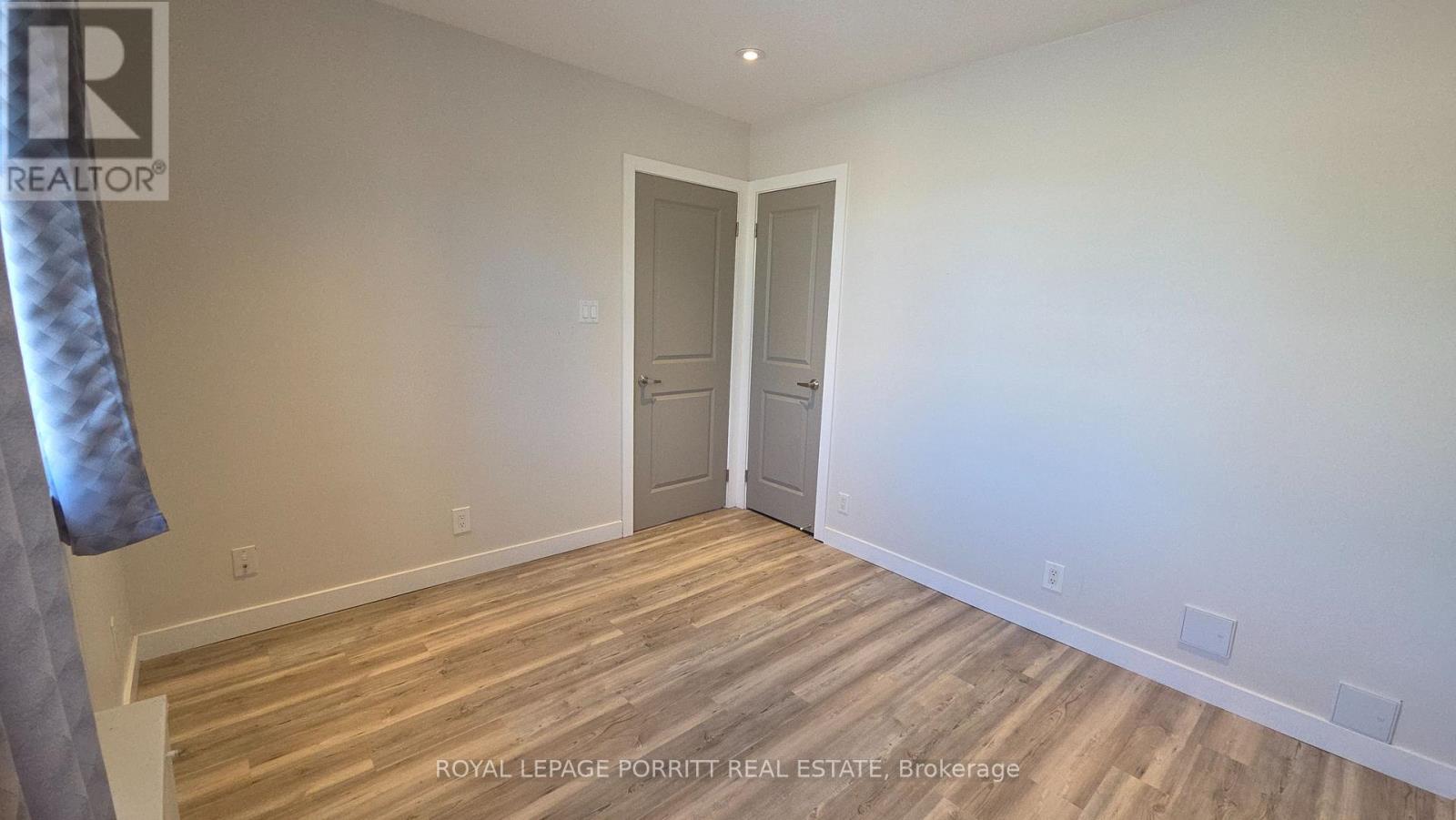 












#2 - 3411 LAKESHORE BOULEVARD W

,
Toronto,




Ontario
M8W1N2

