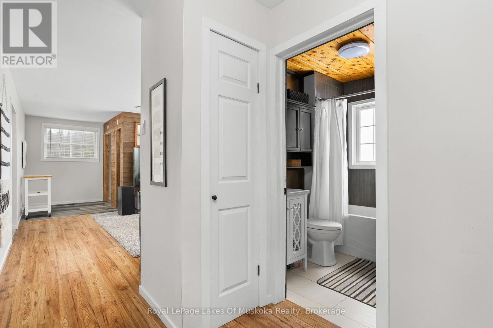 












1 CHRISTOPHER LANE

,
Armour,




Ontario
P0A1C0

