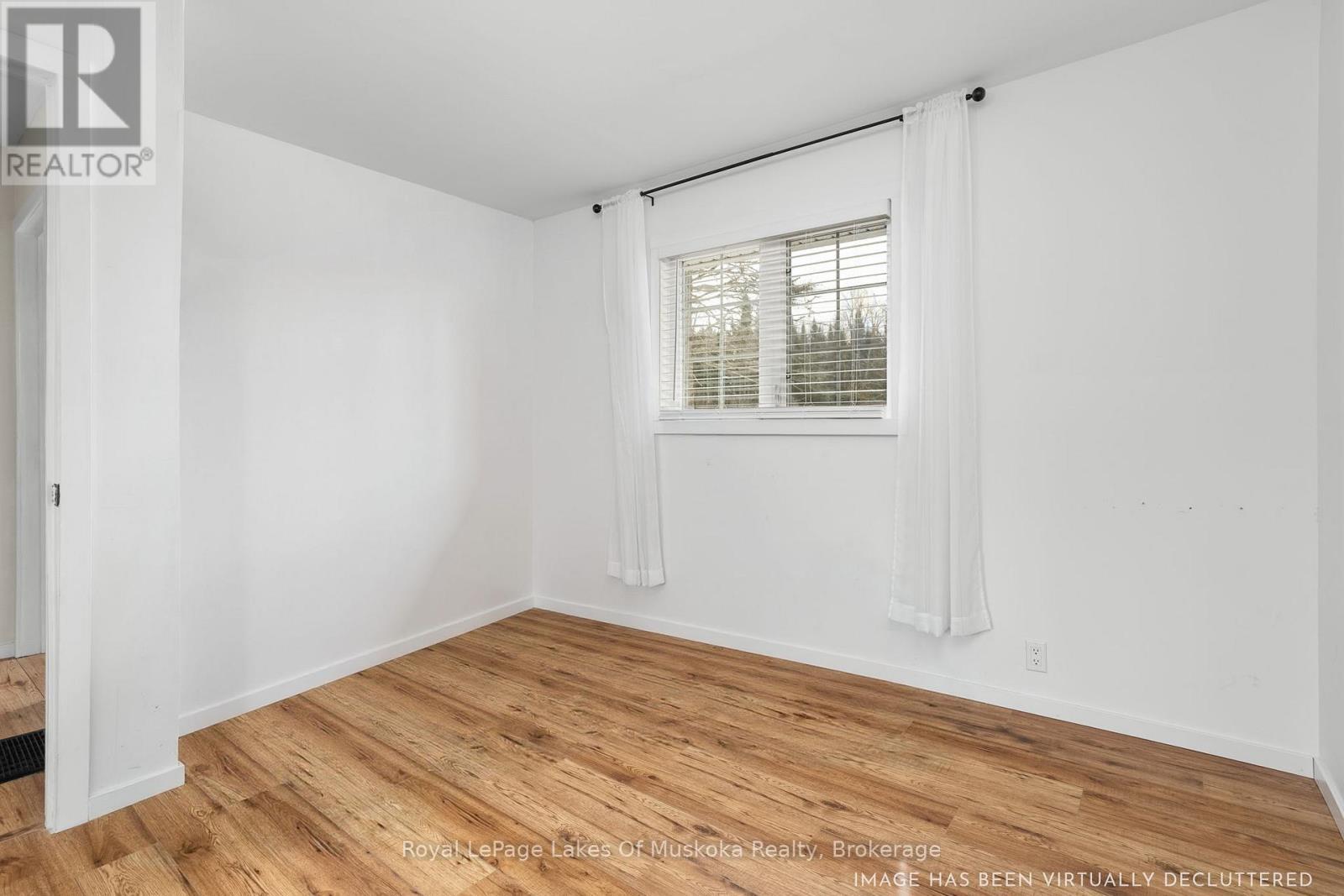 












1 CHRISTOPHER LANE

,
Armour,




Ontario
P0A1C0

