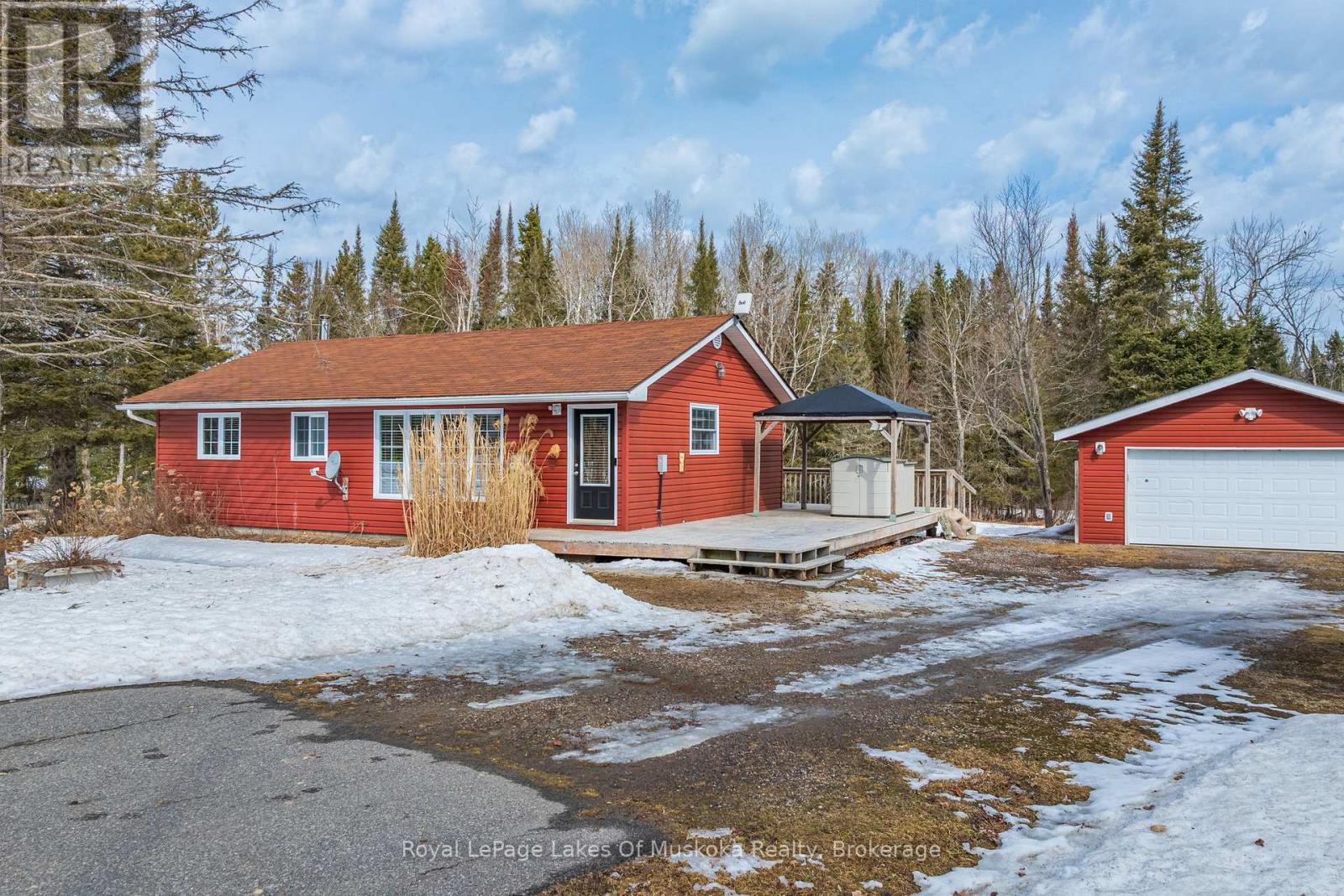 












1 CHRISTOPHER LANE

,
Armour,




Ontario
P0A1C0

