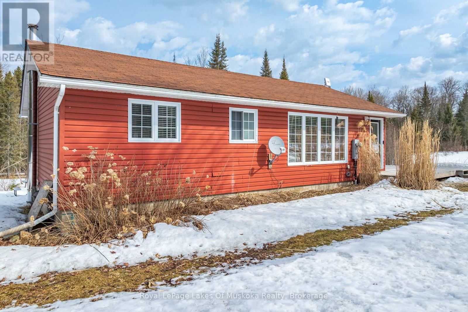 












1 CHRISTOPHER LANE

,
Armour,




Ontario
P0A1C0

