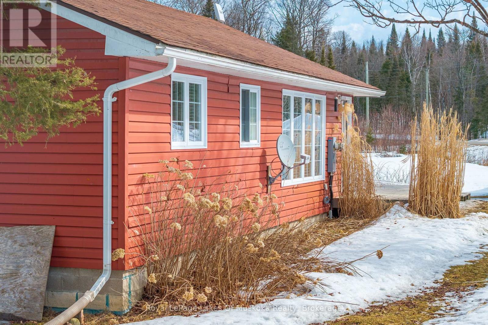 












1 CHRISTOPHER LANE

,
Armour,




Ontario
P0A1C0

