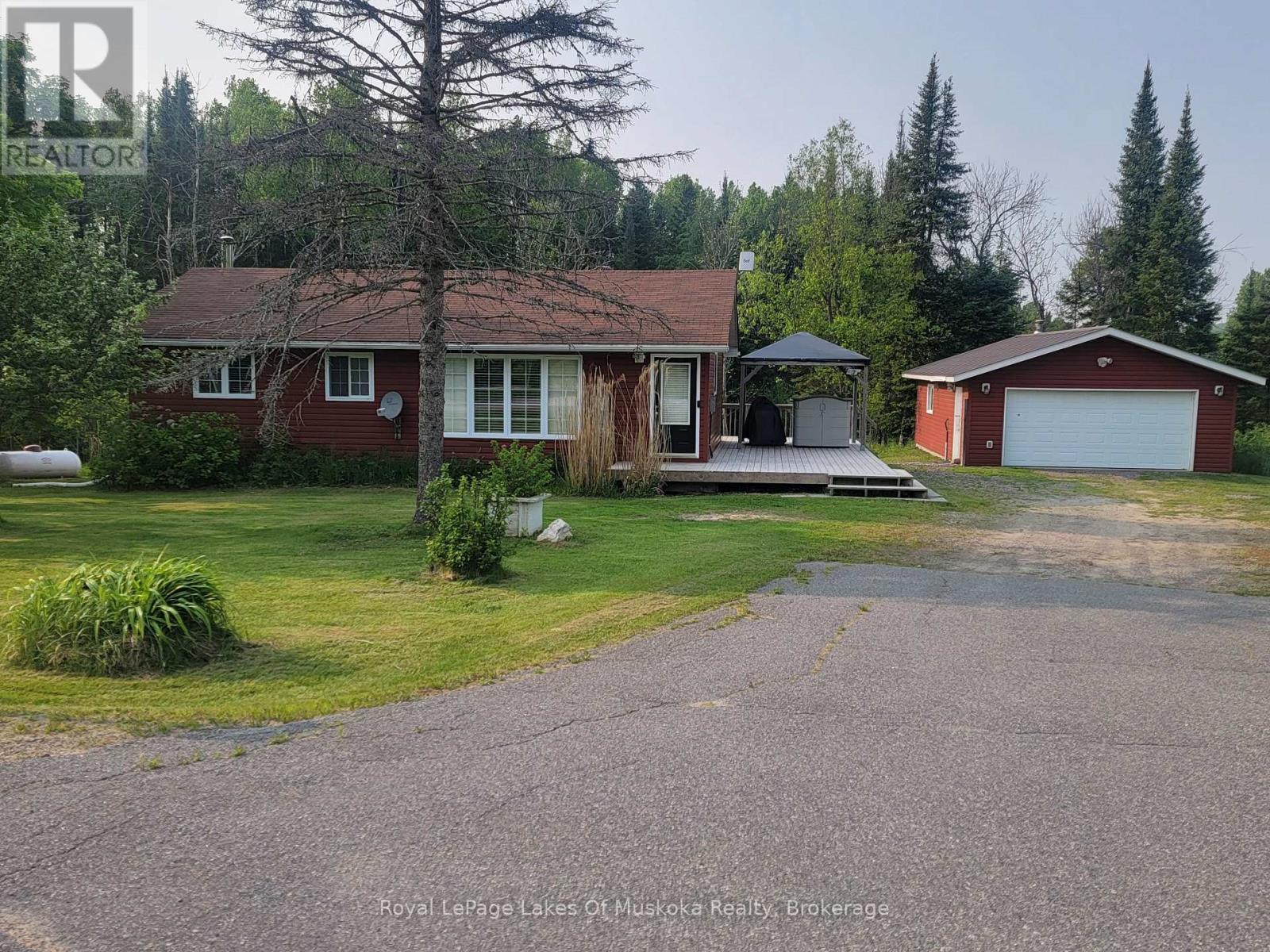 












1 CHRISTOPHER LANE

,
Armour,




Ontario
P0A1C0


