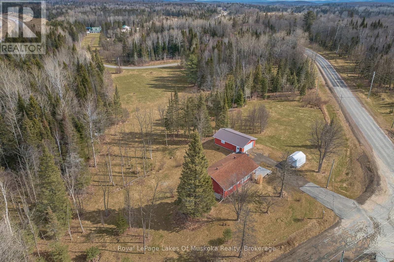 












1 CHRISTOPHER LANE

,
Armour,




Ontario
P0A1C0

