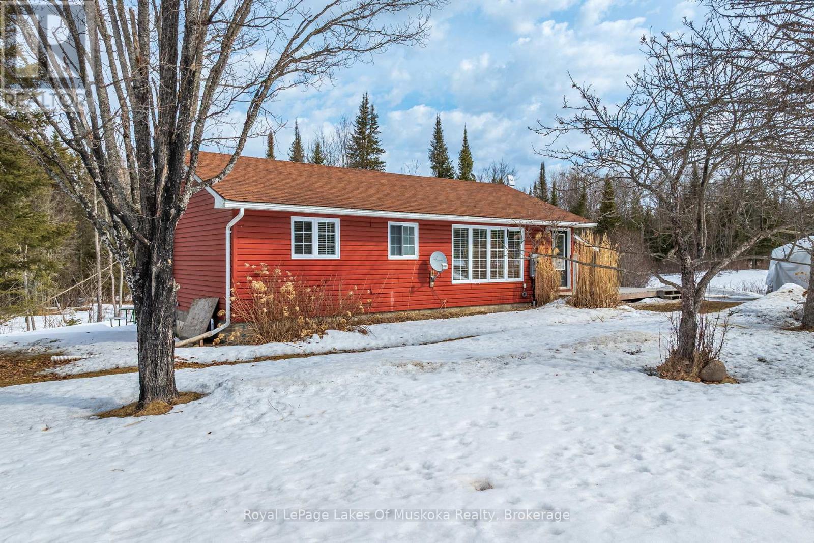 












1 CHRISTOPHER LANE

,
Armour,




Ontario
P0A1C0

