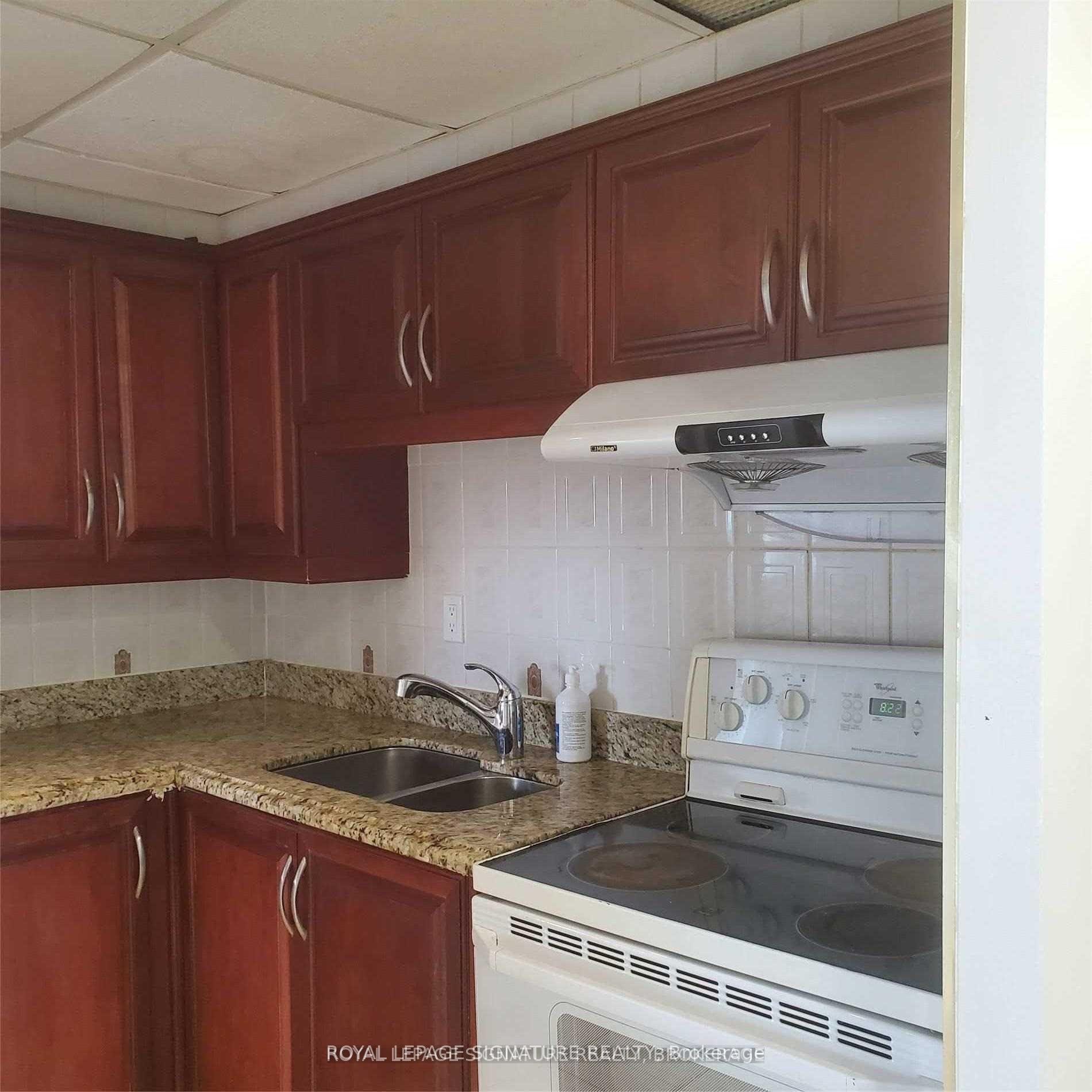 









3590


Kaneff

Crescent, 1407,
Mississauga,




ON
L5A 3X3

