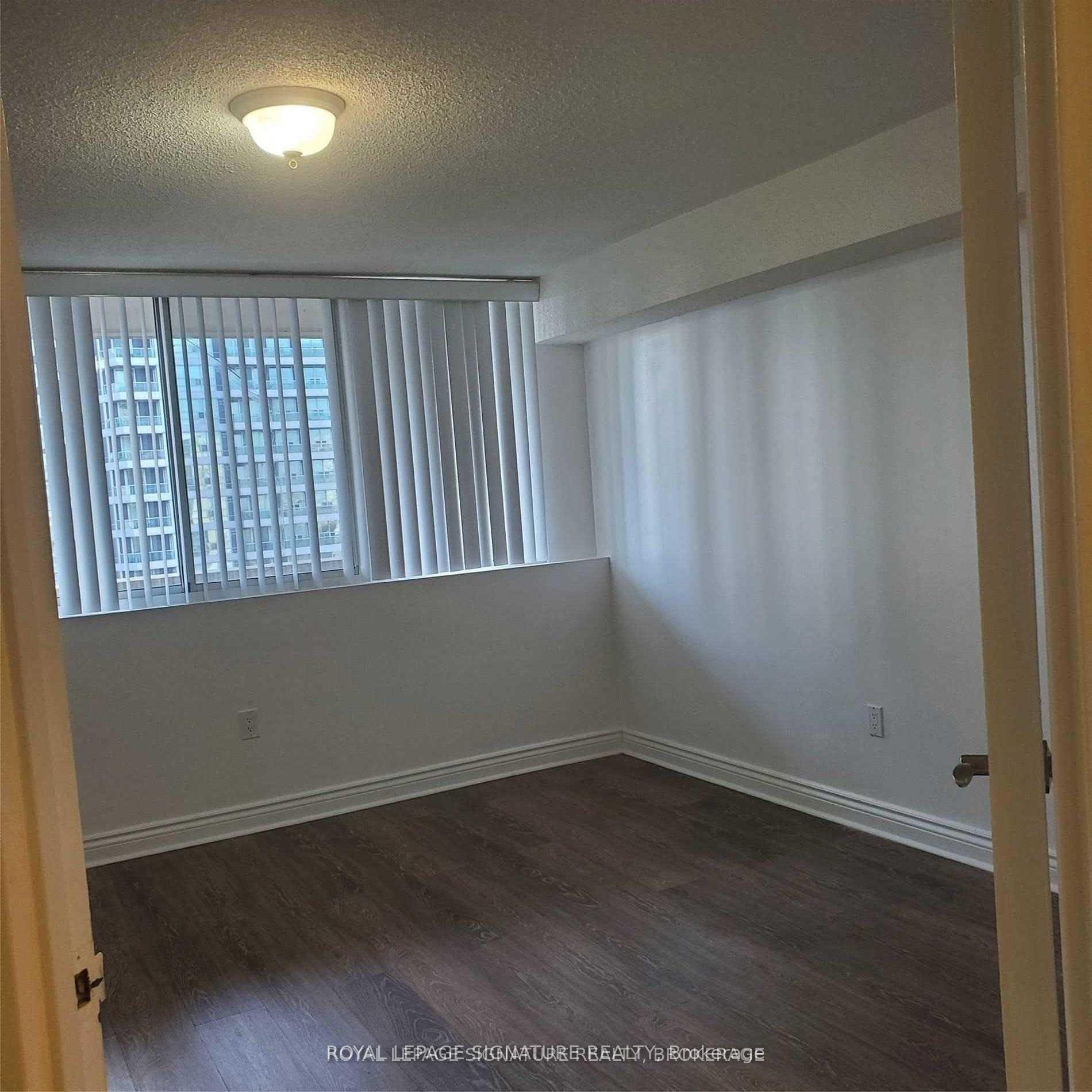 









3590


Kaneff

Crescent, 1407,
Mississauga,




ON
L5A 3X3

