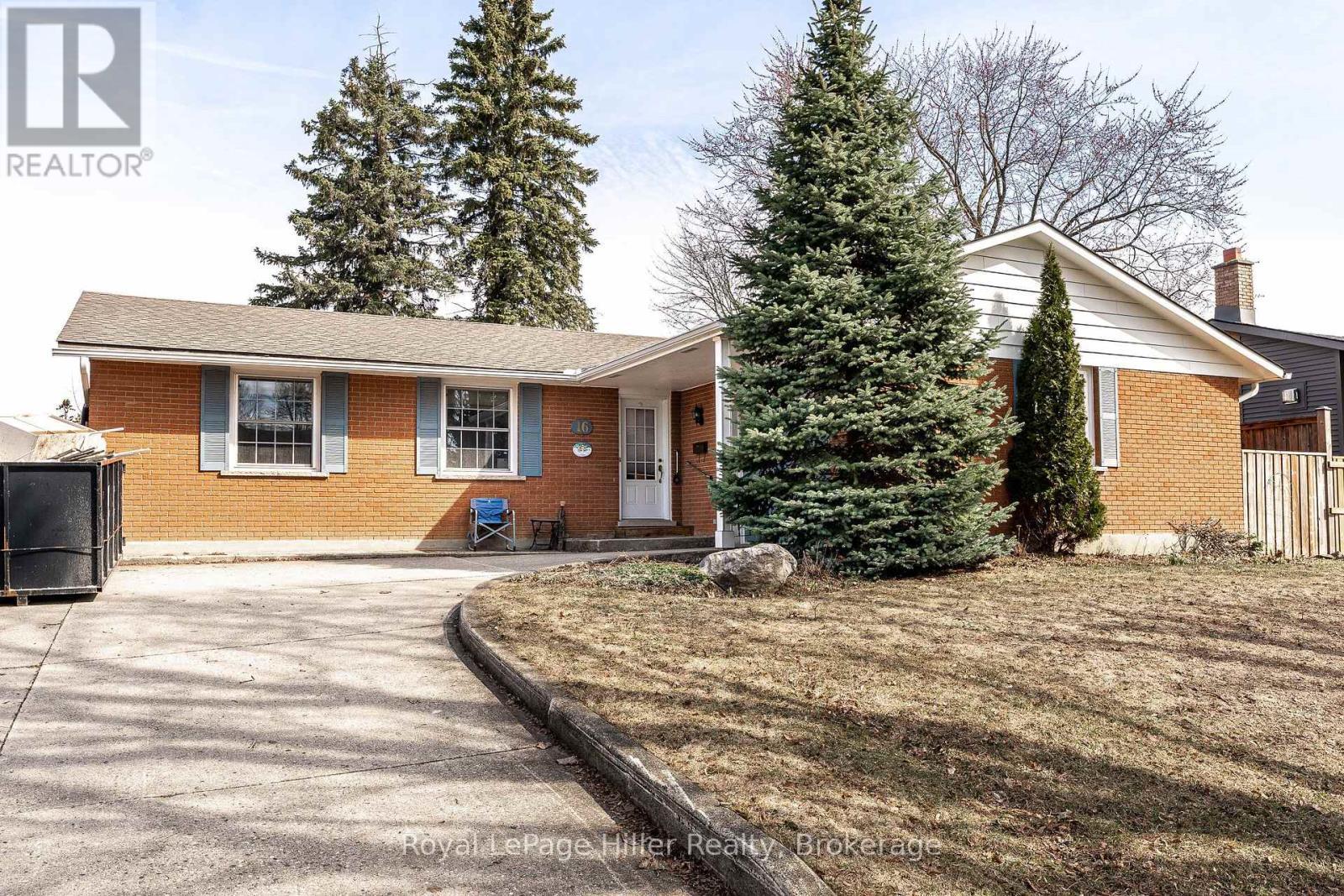 












16 PARK LANE DRIVE

,
Stratford,




Ontario
N5A5B9


