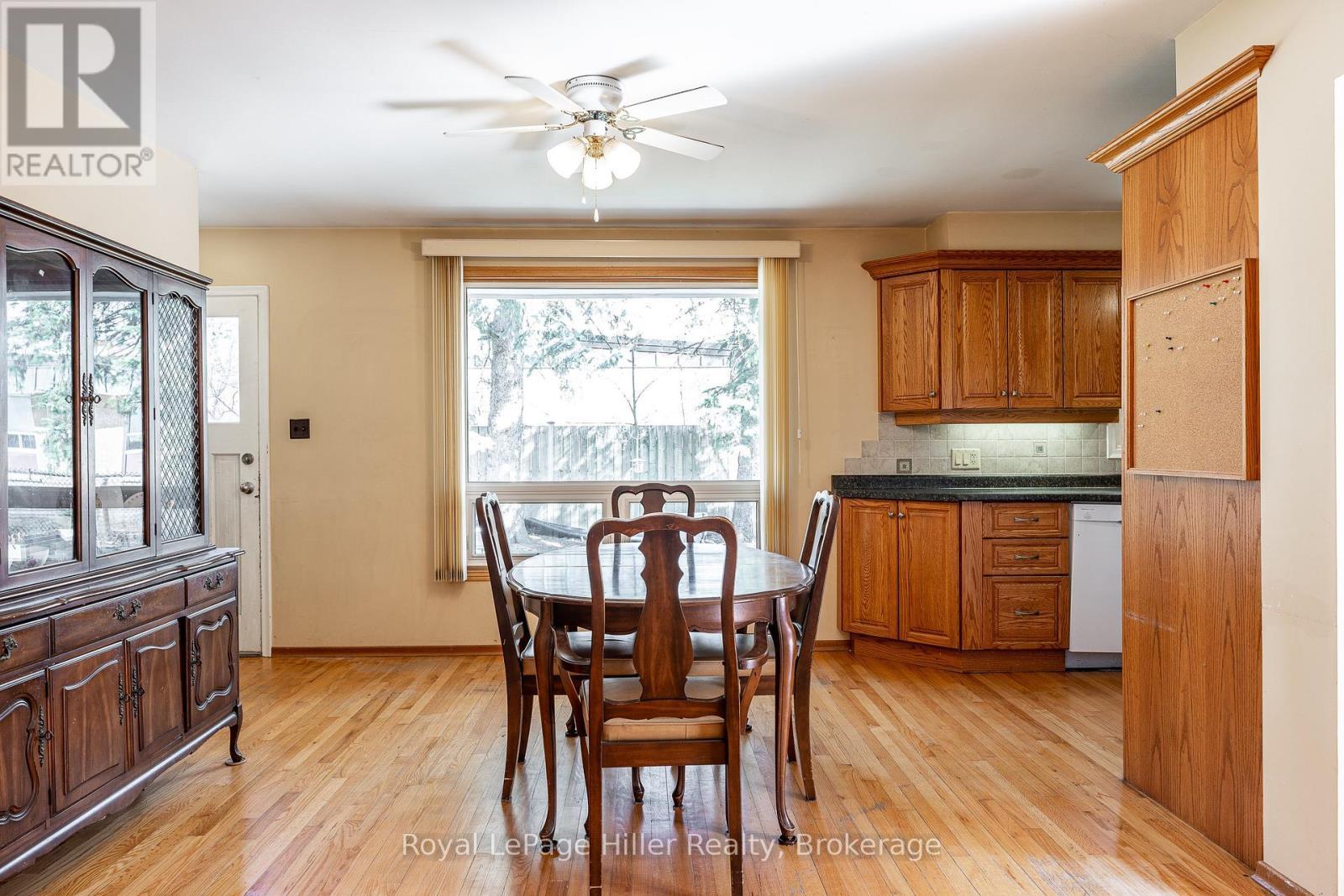 












16 PARK LANE DRIVE

,
Stratford,




Ontario
N5A5B9

