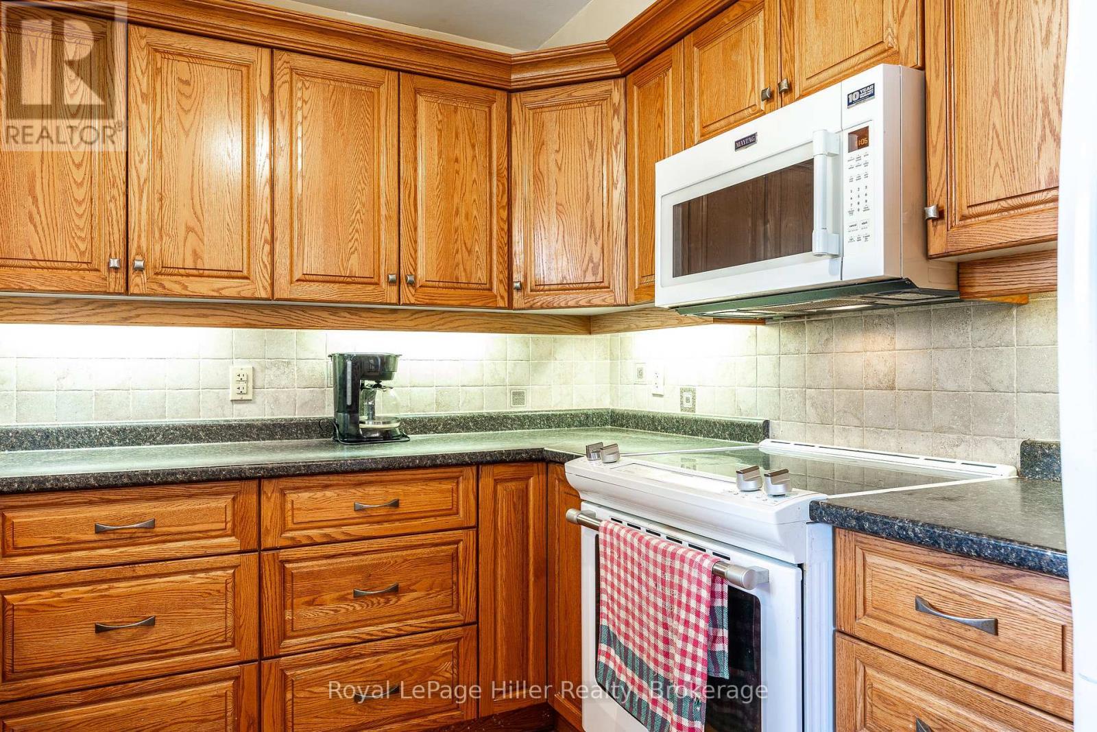 












16 PARK LANE DRIVE

,
Stratford,




Ontario
N5A5B9

