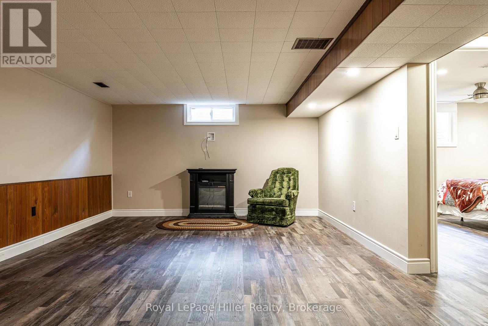 












16 PARK LANE DRIVE

,
Stratford,




Ontario
N5A5B9

