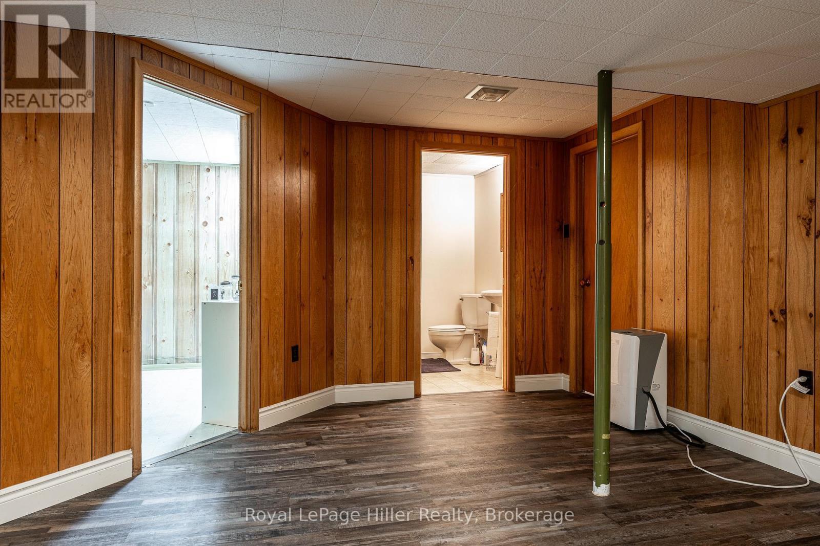 












16 PARK LANE DRIVE

,
Stratford,




Ontario
N5A5B9

