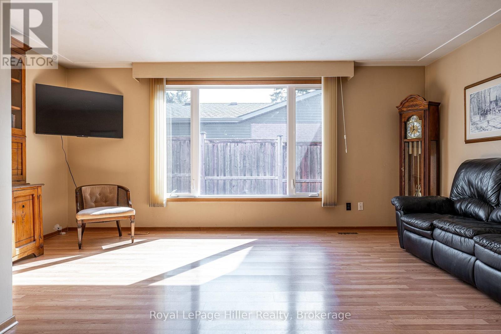












16 PARK LANE DRIVE

,
Stratford,




Ontario
N5A5B9

