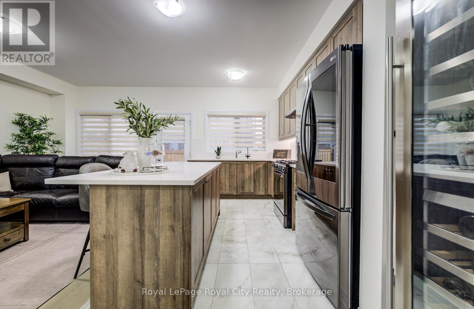 












484 ADELAIDE STREET

,
Wellington North (Arthur),




Ontario
N0G1A0

