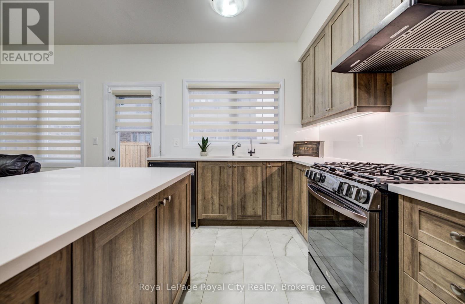 












484 ADELAIDE STREET

,
Wellington North (Arthur),




Ontario
N0G1A0

