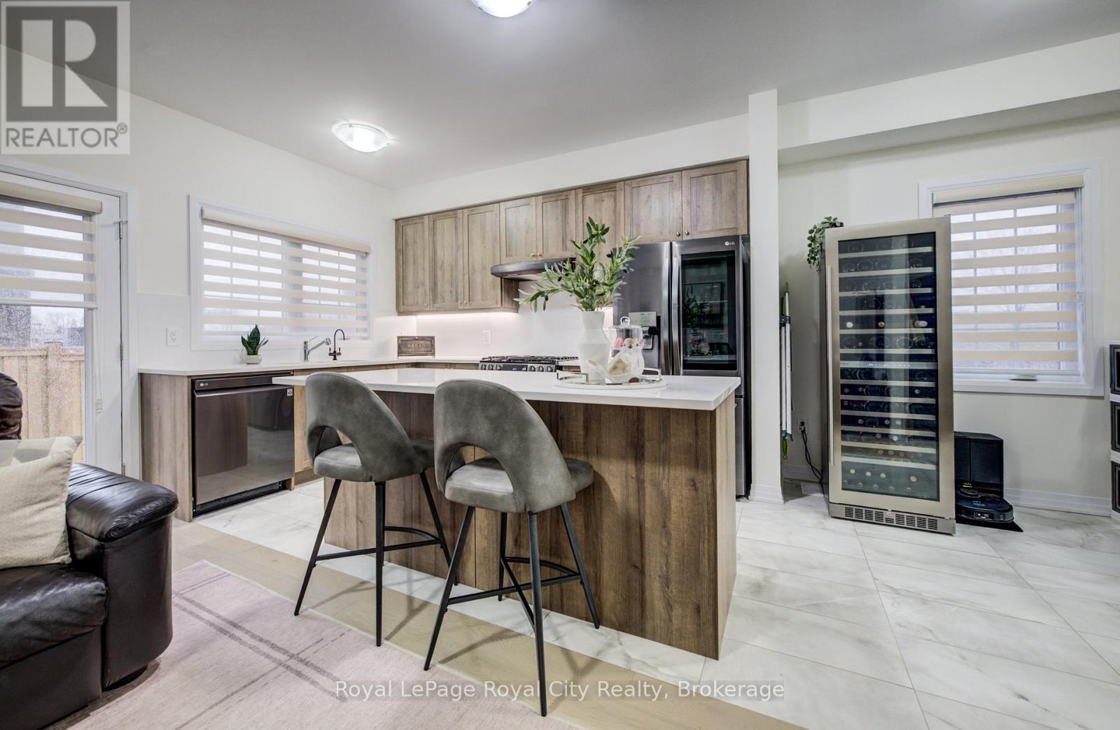 












484 ADELAIDE STREET

,
Wellington North (Arthur),




Ontario
N0G1A0

