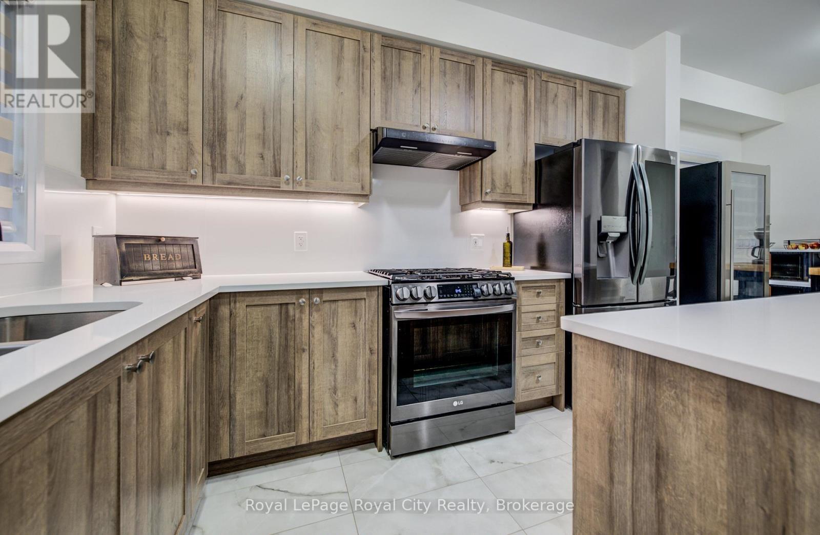 












484 ADELAIDE STREET

,
Wellington North (Arthur),




Ontario
N0G1A0

