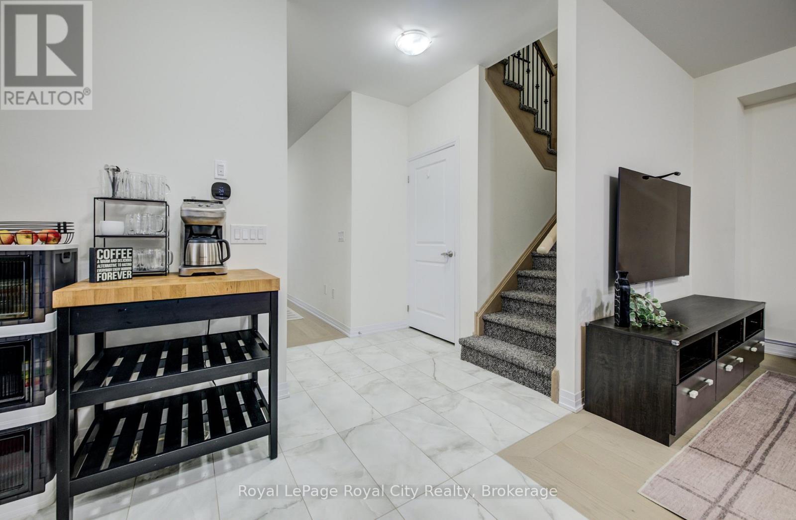 












484 ADELAIDE STREET

,
Wellington North (Arthur),




Ontario
N0G1A0

