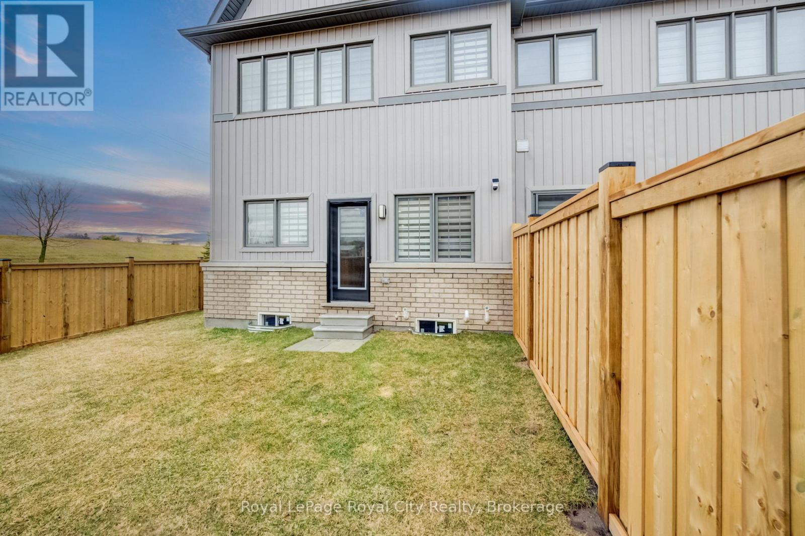 












484 ADELAIDE STREET

,
Wellington North (Arthur),




Ontario
N0G1A0

