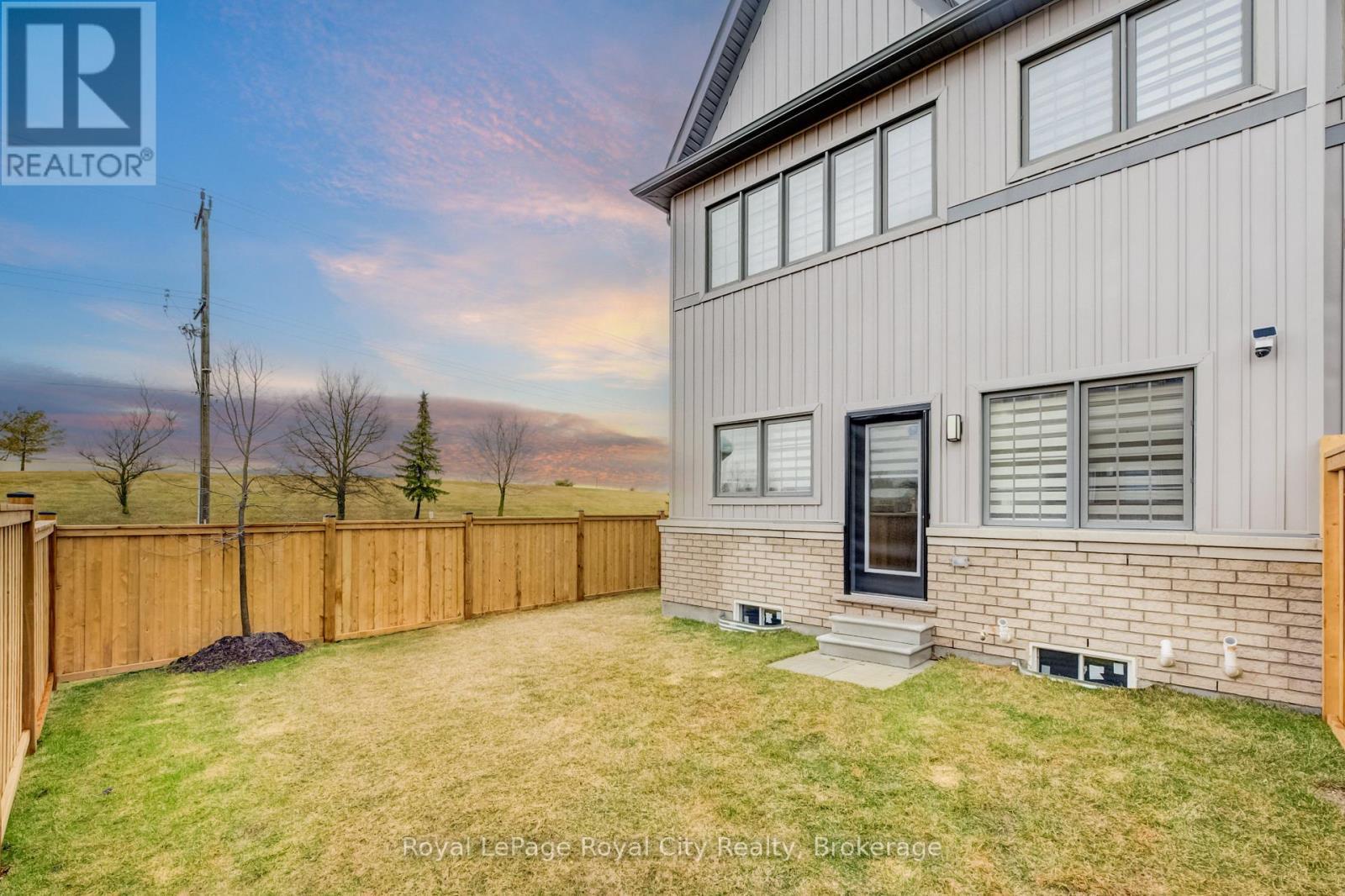 












484 ADELAIDE STREET

,
Wellington North (Arthur),




Ontario
N0G1A0

