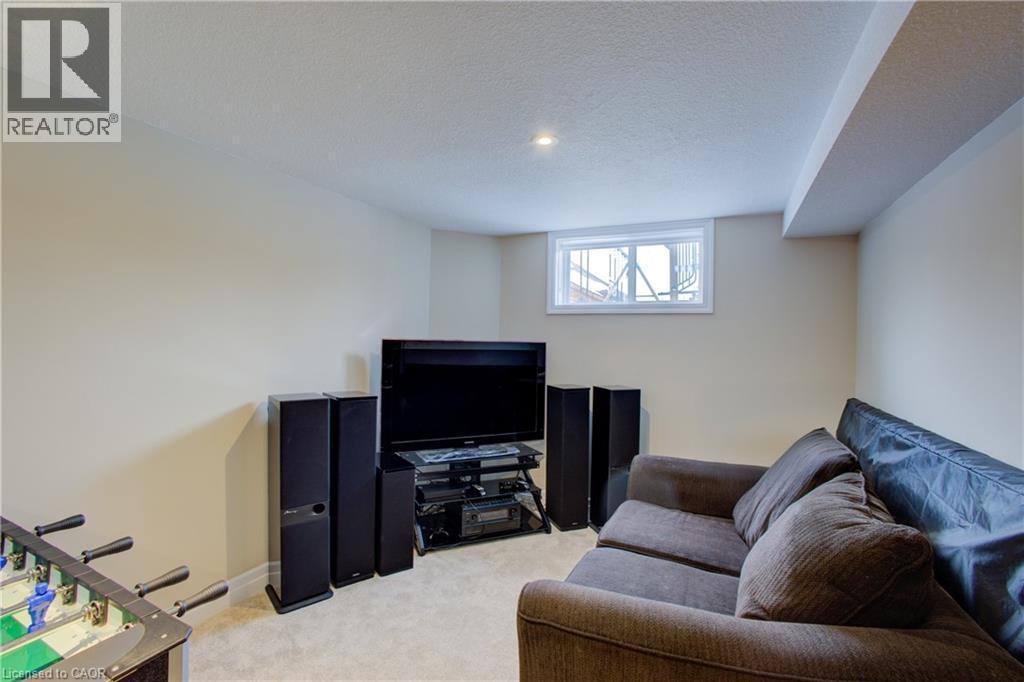 












5 JACK KOEHLER Lane

,
Wellesley,




Ontario
N0B2T0

