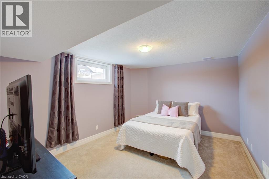 












5 JACK KOEHLER Lane

,
Wellesley,




Ontario
N0B2T0

