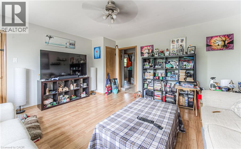 












218 MARGARET Avenue

,
Kitchener,




Ontario
N2H4J2

