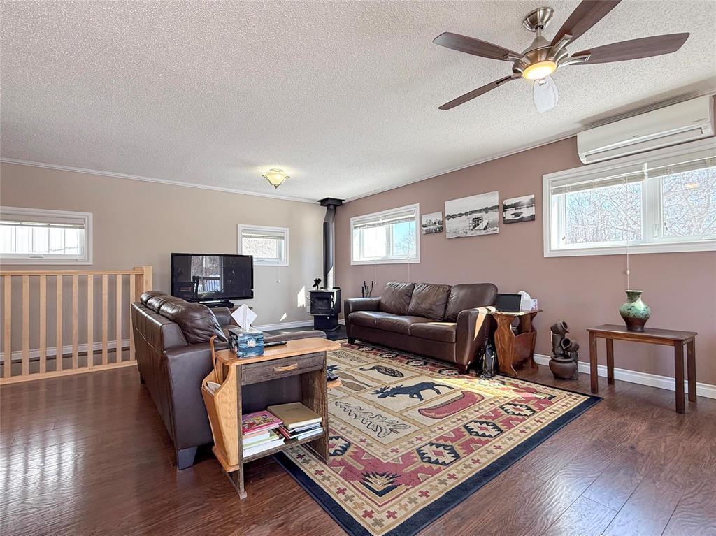 












96084 21 Highway

,
Shoal Lake,




Manitoba
R0J1Z0

