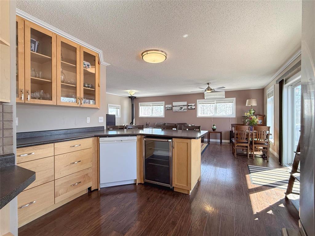 












96084 21 Highway

,
Shoal Lake,




Manitoba
R0J1Z0

