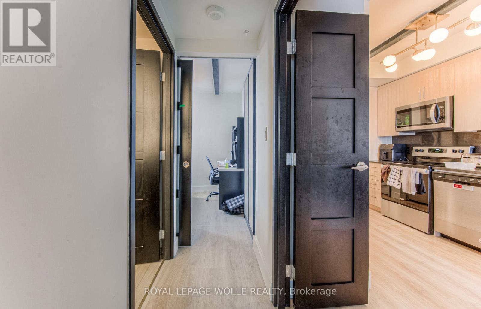 












1210 - 145 COLUMBIA STREET W

,
Waterloo,




Ontario
N2L0K7

