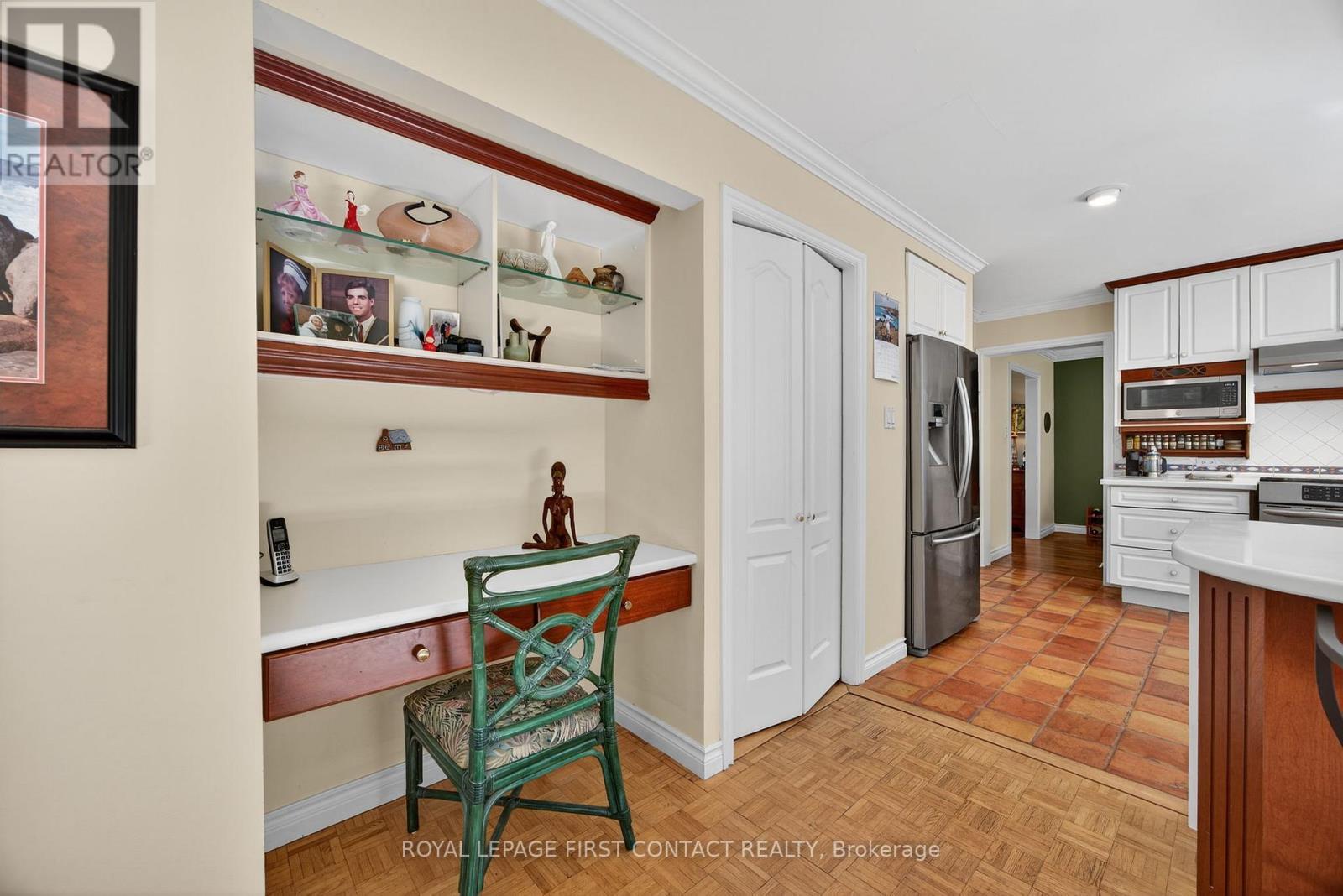 












7 MAPLECREST ROAD

,
Springwater,




Ontario
L9X0P8

