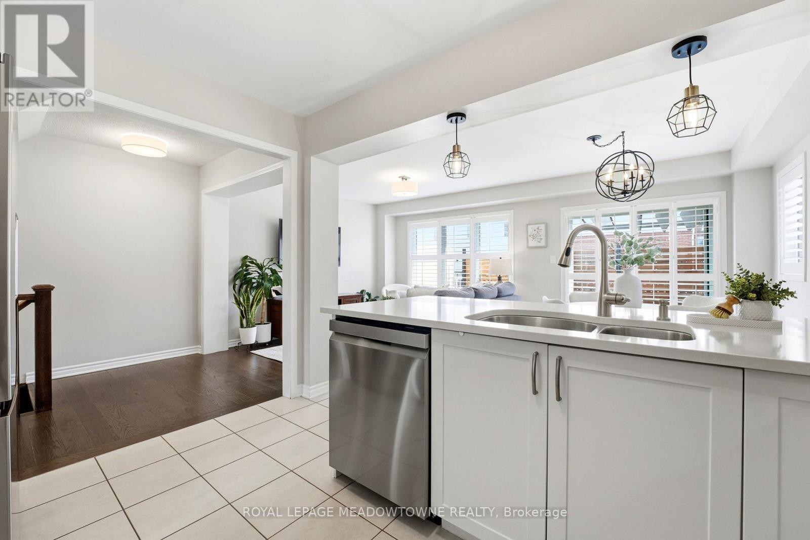 












112 WHITLOCK AVENUE

,
Milton,




Ontario
L9E1G3

