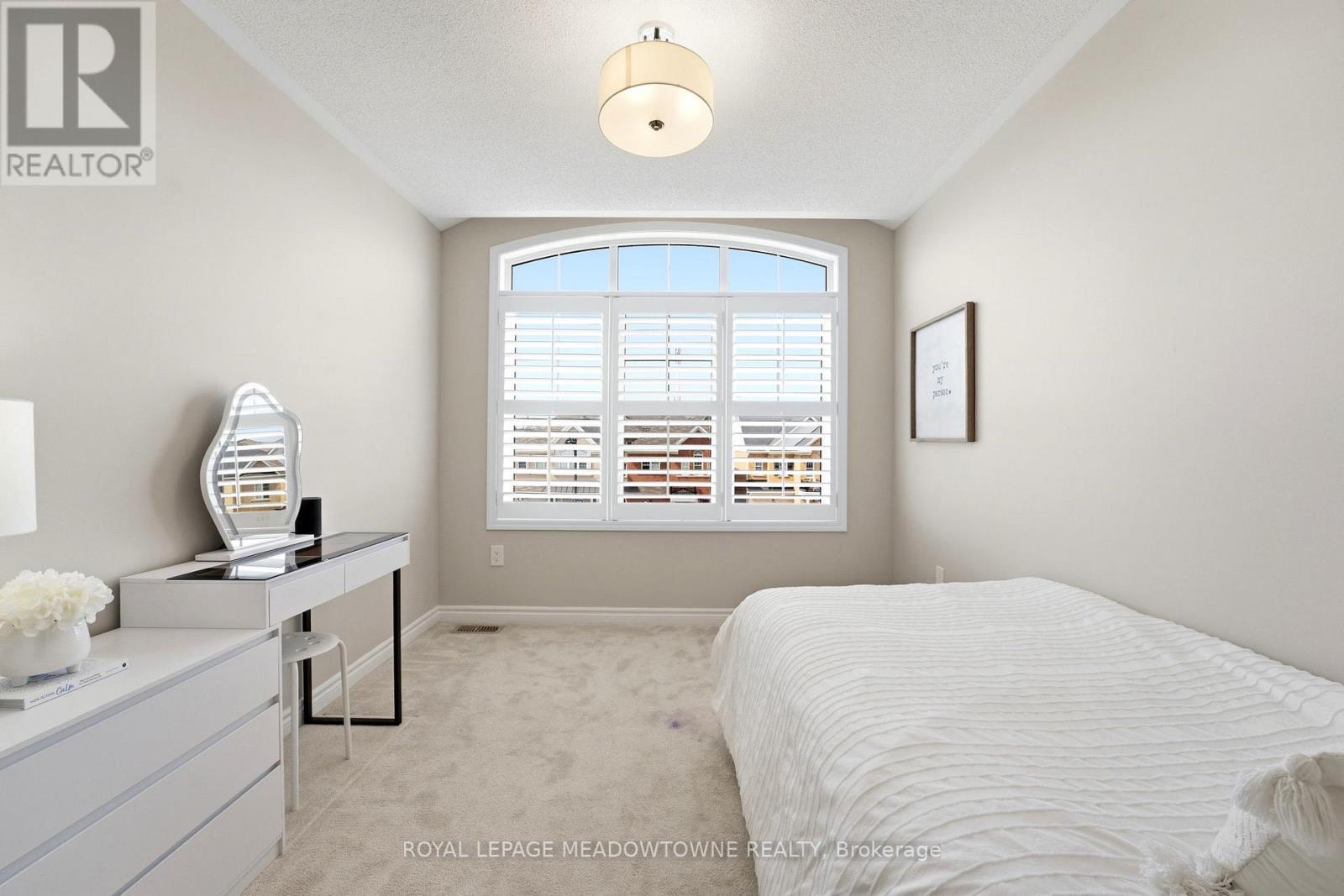 












112 WHITLOCK AVENUE

,
Milton,




Ontario
L9E1G3

