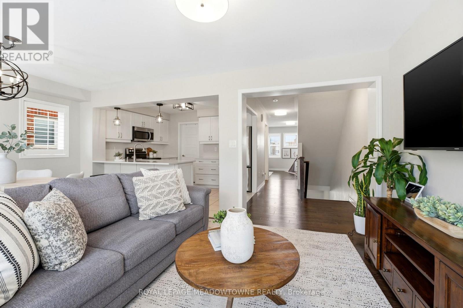 












112 WHITLOCK AVENUE

,
Milton,




Ontario
L9E1G3

