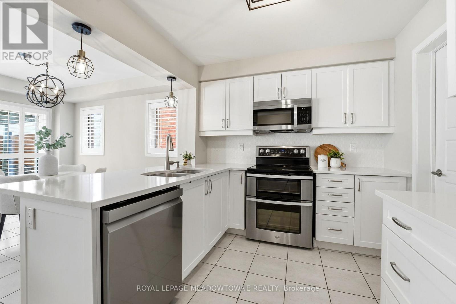 












112 WHITLOCK AVENUE

,
Milton,




Ontario
L9E1G3

