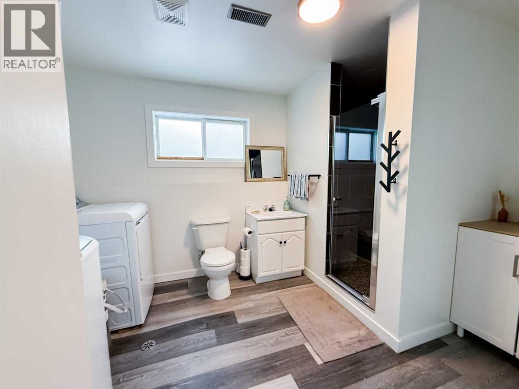 












532 Boutin Avenue

,
Hinton,




Alberta
T7V1A8

