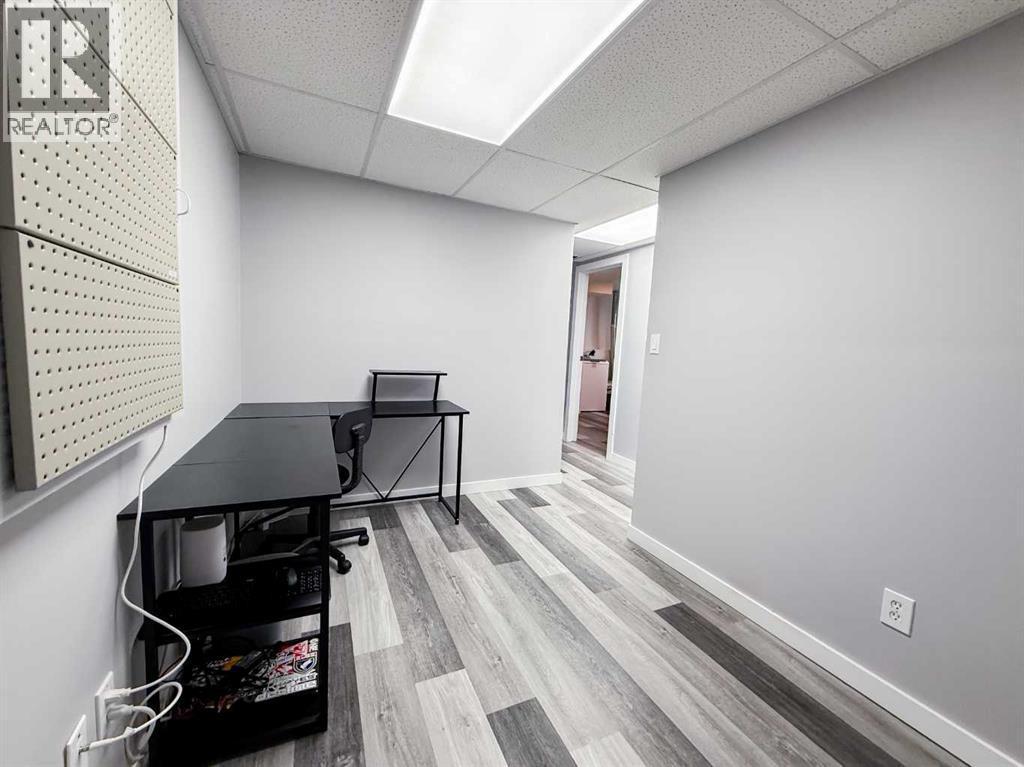 












532 Boutin Avenue

,
Hinton,




Alberta
T7V1A8

