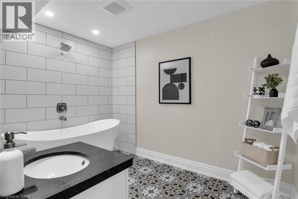 












58 ABERFOYLE MILL Crescent

,
Puslinch,




Ontario
N0B2J0

