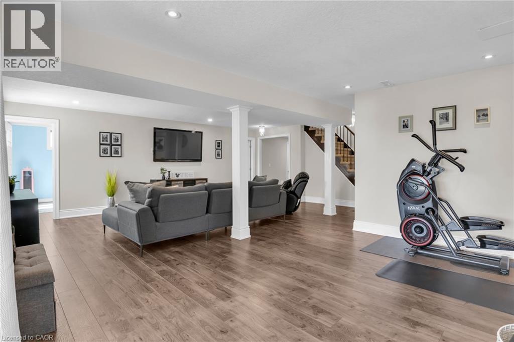 












58 ABERFOYLE MILL Crescent

,
Puslinch,




Ontario
N0B2J0

