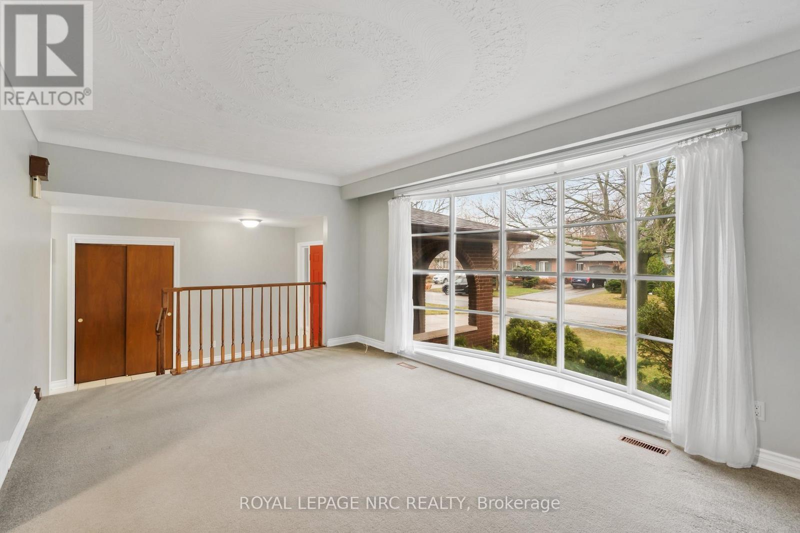 












64 ADEL DRIVE

,
St. Catharines (Carlton/Bunting),




Ontario
L2M7E6

