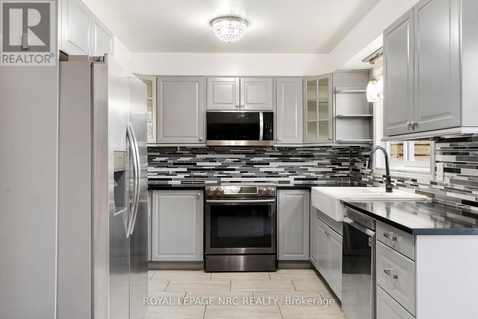 












64 ADEL DRIVE

,
St. Catharines (Carlton/Bunting),




Ontario
L2M7E6

