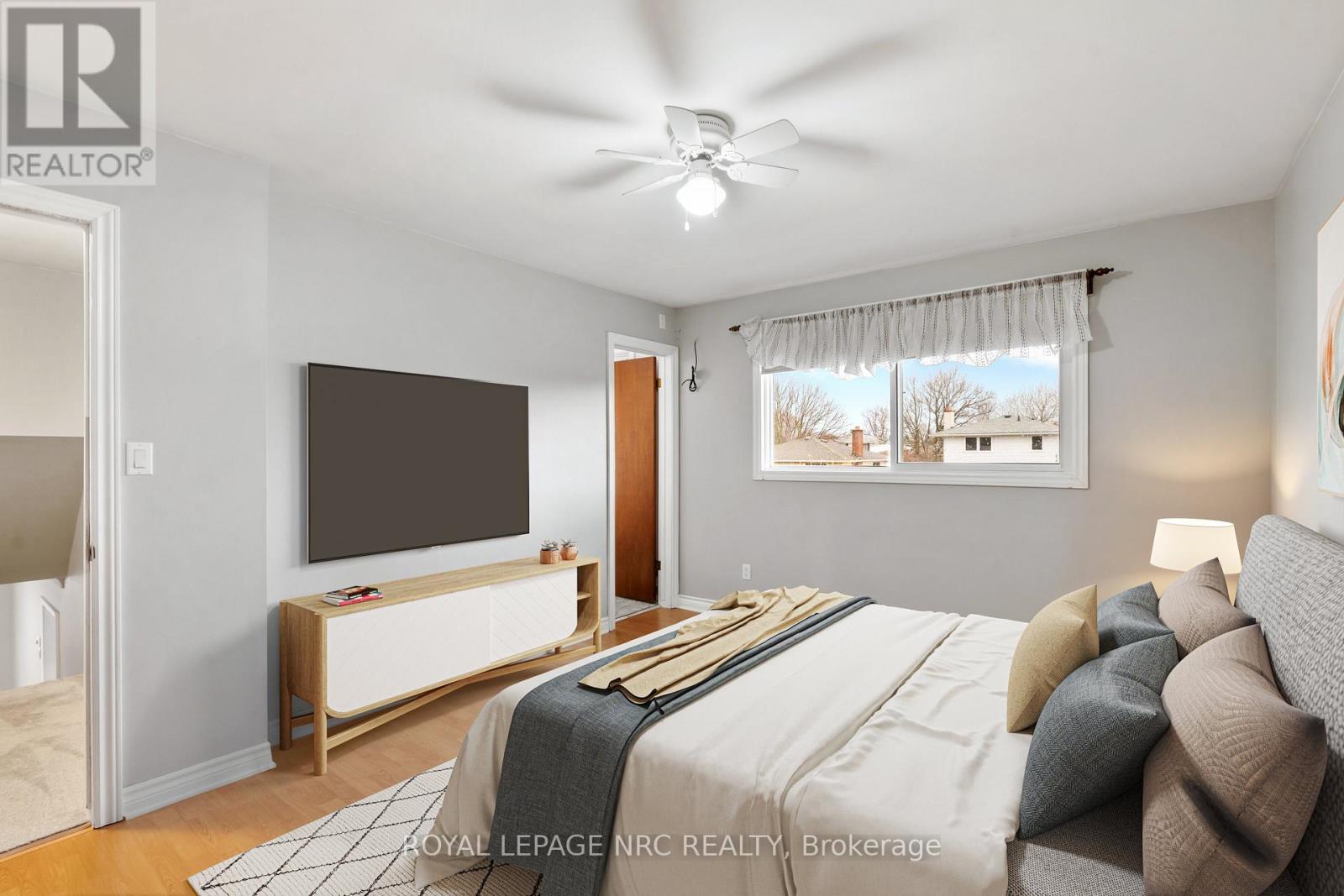 












64 ADEL DRIVE

,
St. Catharines (Carlton/Bunting),




Ontario
L2M7E6

