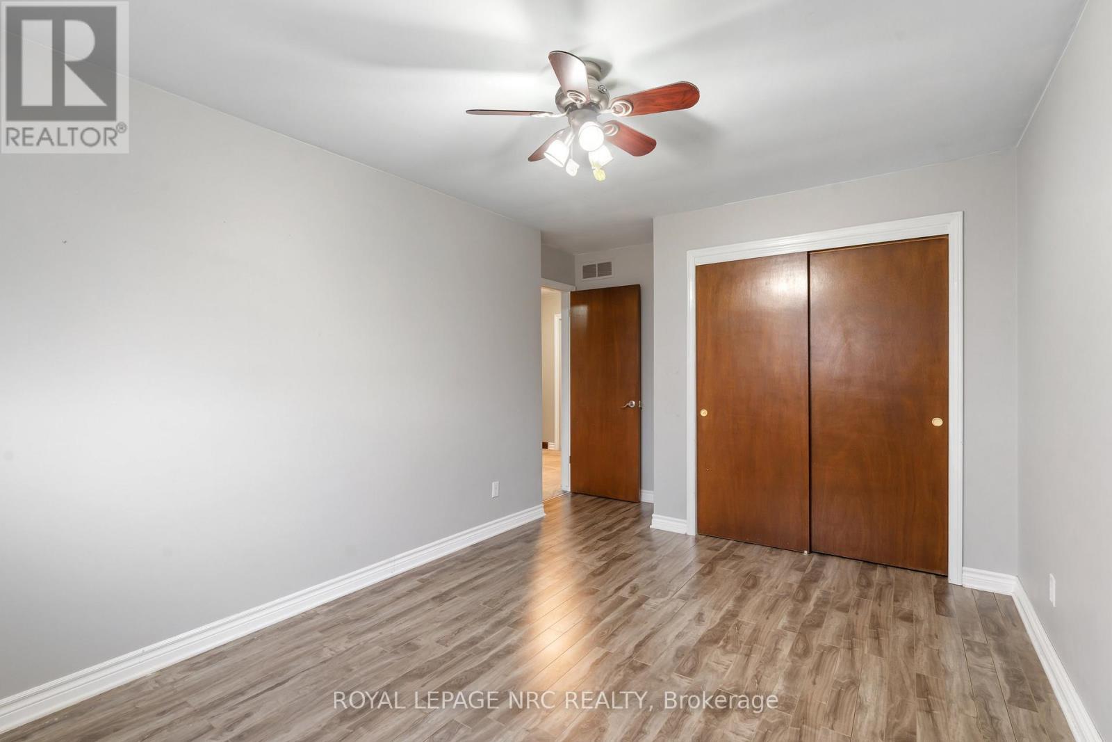 












64 ADEL DRIVE

,
St. Catharines (Carlton/Bunting),




Ontario
L2M7E6

