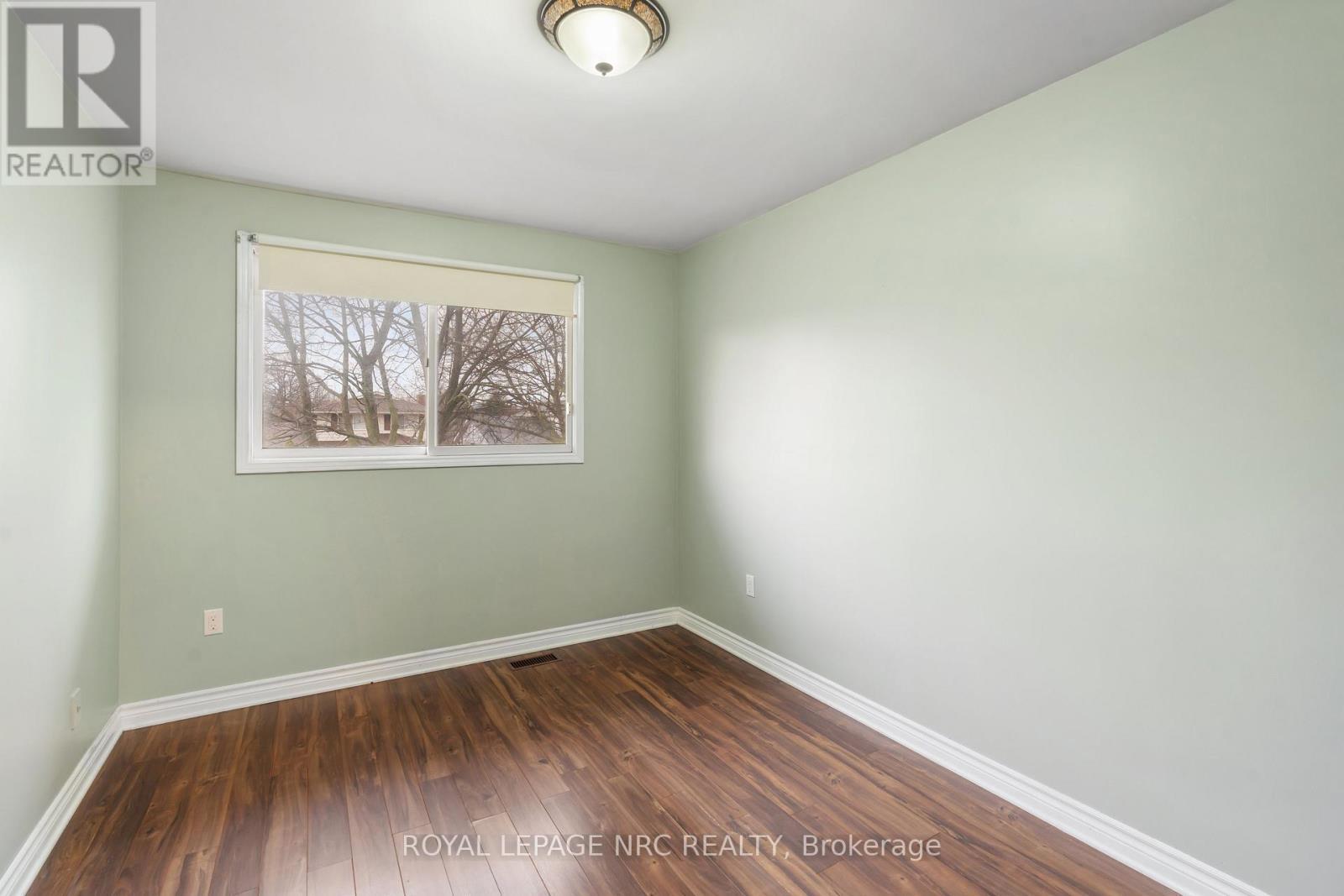 












64 ADEL DRIVE

,
St. Catharines (Carlton/Bunting),




Ontario
L2M7E6

